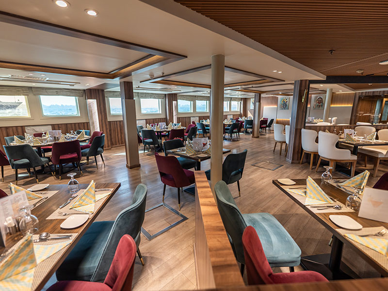 The Royal Signature – Sonnendeck