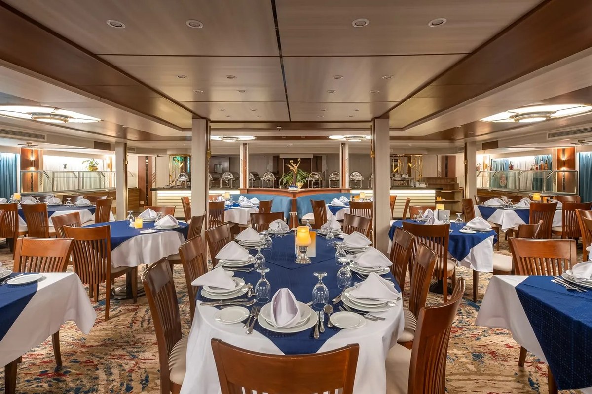 M/S Renaissance – Restaurant