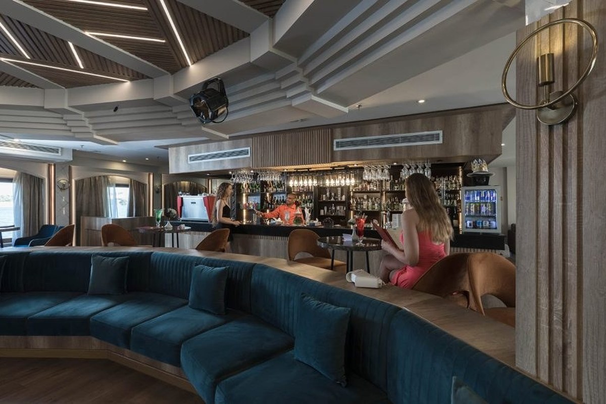 M/S Royal Beau Rivage – Lounge-Bar